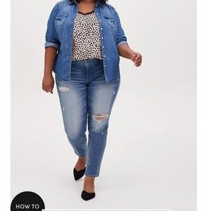 Torrid Boyfriend Straight Vintage Medium Wash